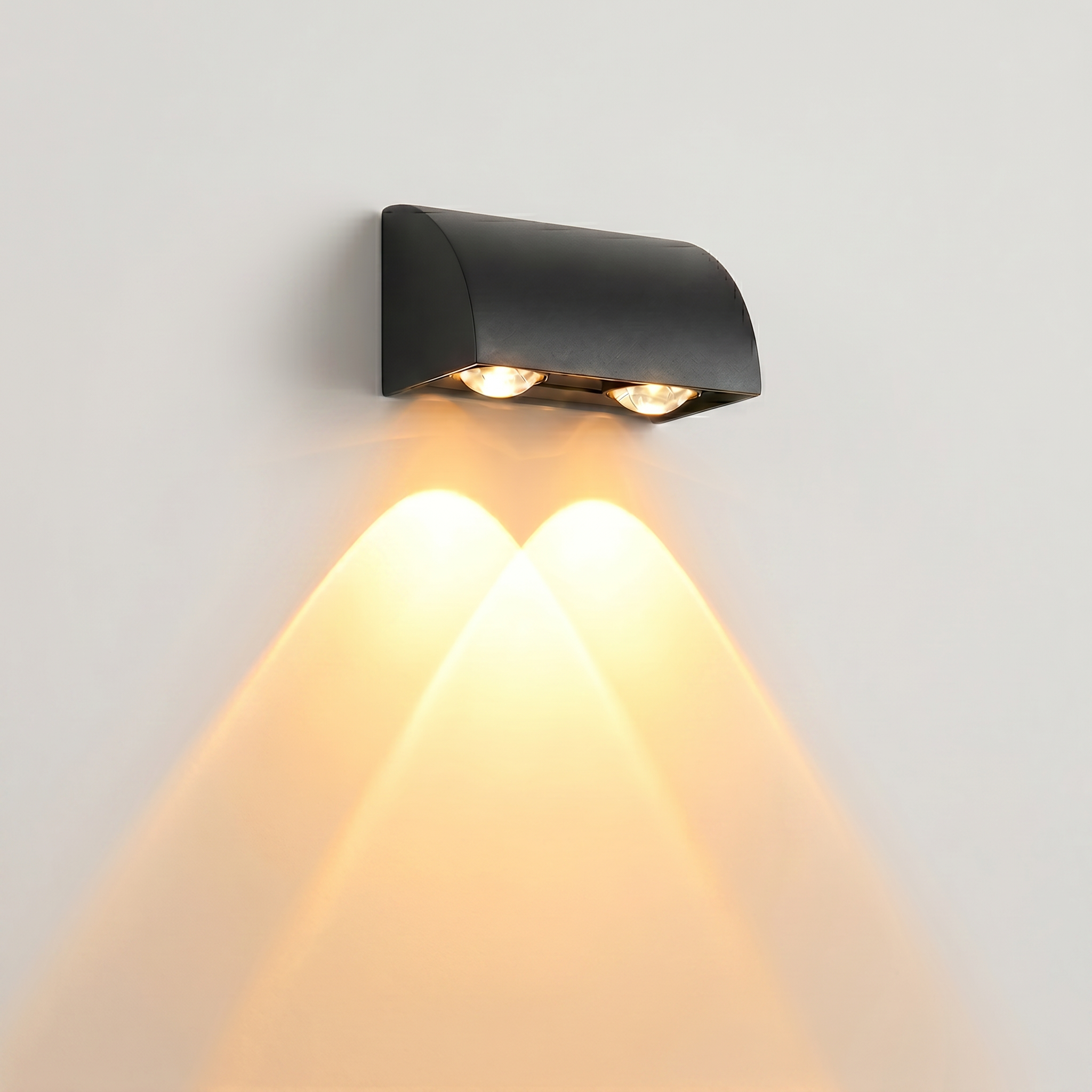 Arandela LED Outdoor 2W Bivolt IP66 – 2 Fachos – Alumínio – Branco Quente 3000K
