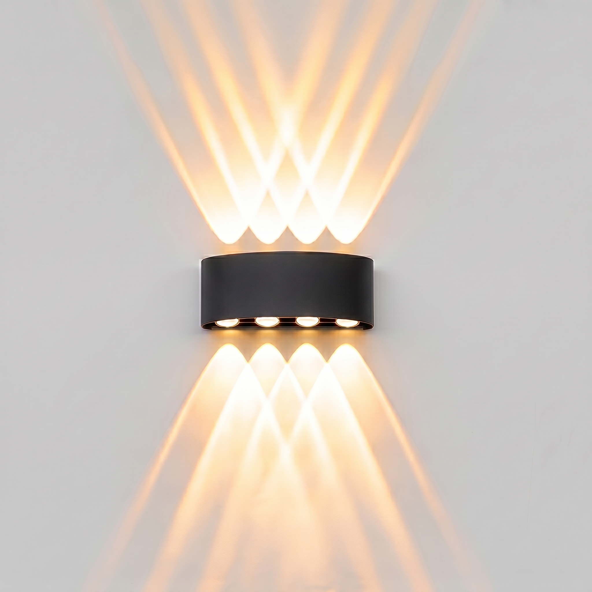 Arandela LED Meia Lua 8W IP65 – 8 Fachos – Branco Quente – Bivolt