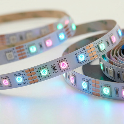 Fita LED RGB 5050 12V -  Kit Completo com Controle e Fonte Bivolt - 5 metros